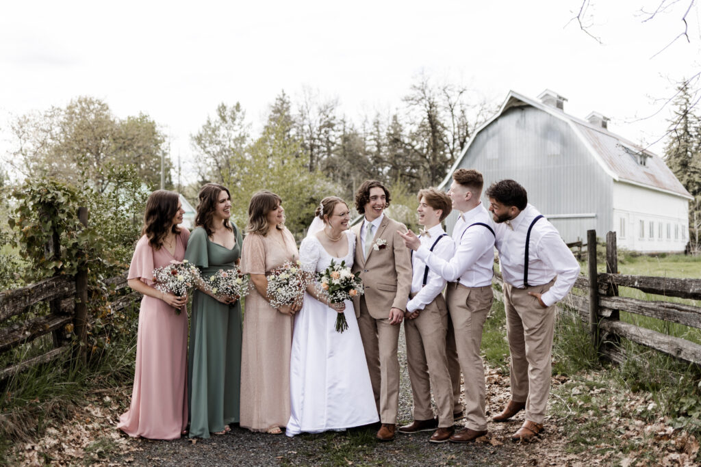 Bridal party photos at Estate 248 wedding in Langley, British Columbia