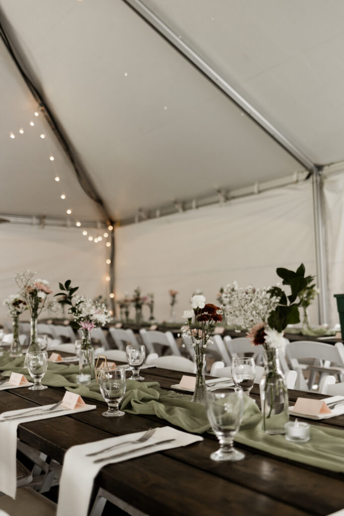 An up close of the table decor at an Estate 248 wedding in Langley, British Columbia