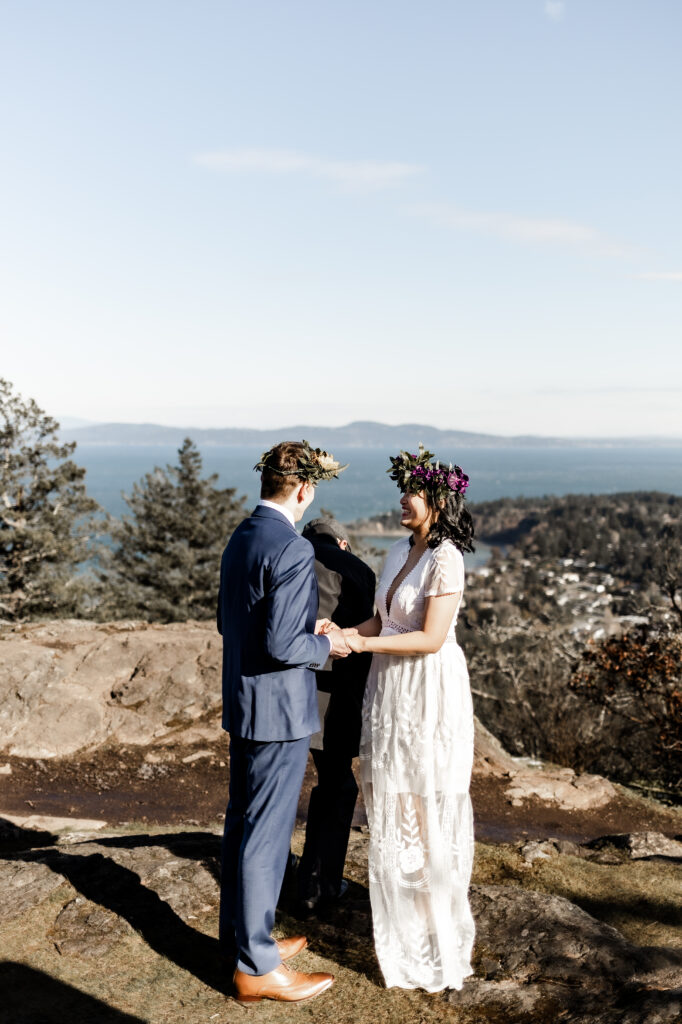 Mount Douglas elopement in Victoria, British Columbia