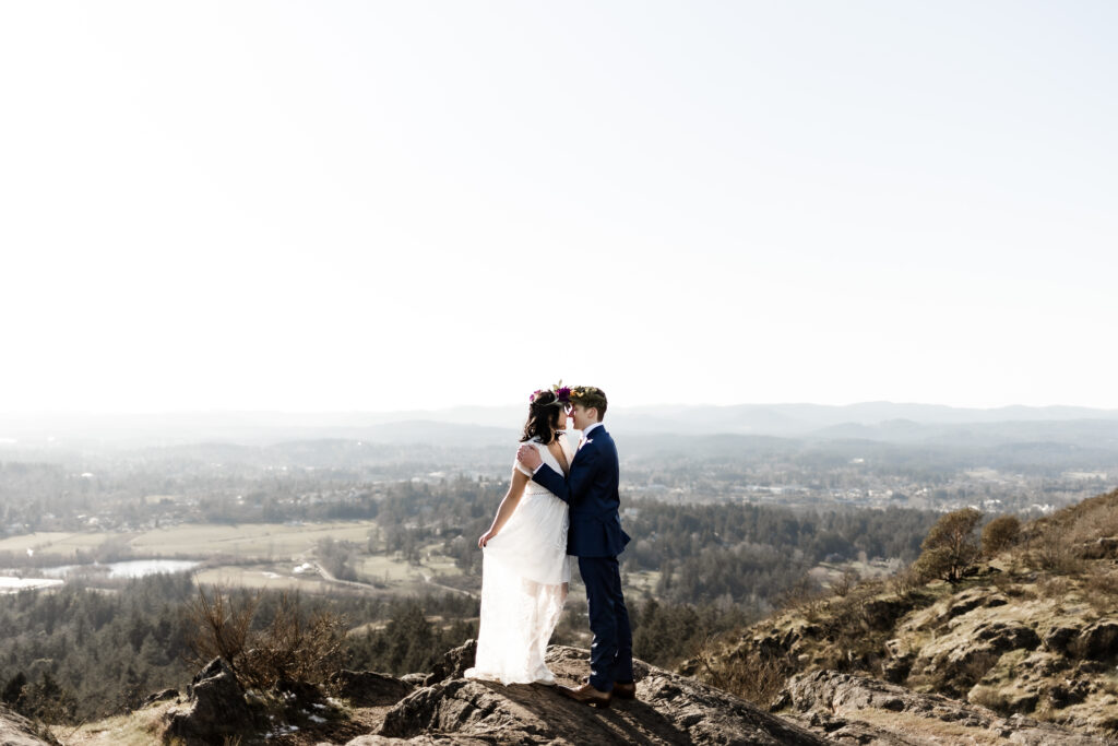 Mount Douglas elopement in Victoria, British Columbia