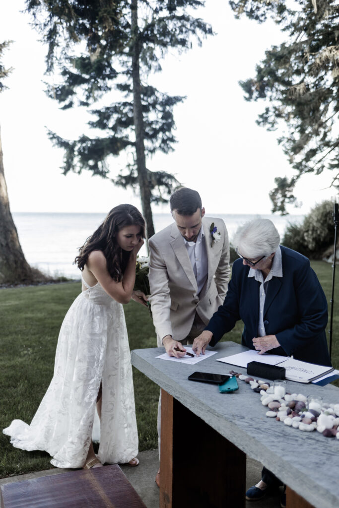 East Sooke elopement on Vancouver Island, British Columbia