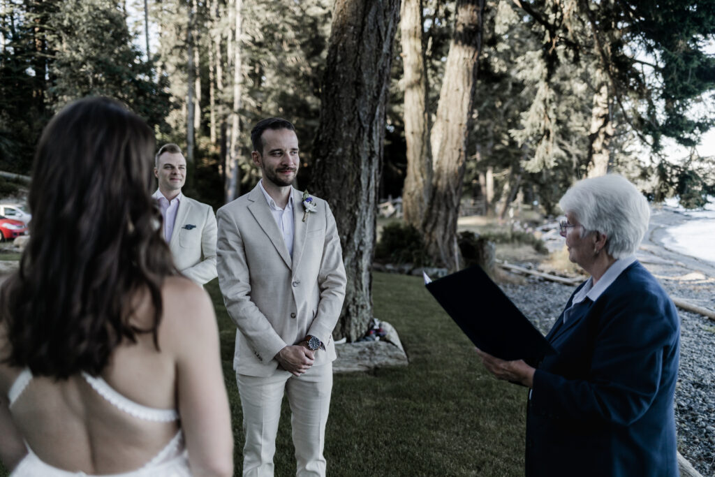 East Sooke elopement on Vancouver Island, British Columbia