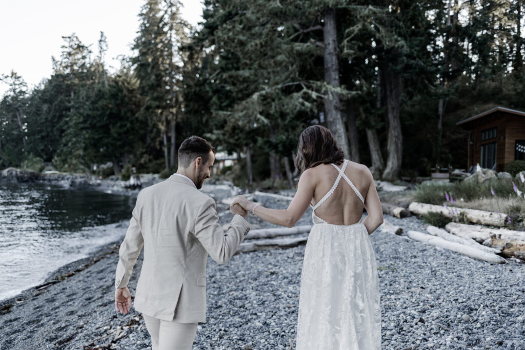 East Sooke elopement on Vancouver Island, British Columbia