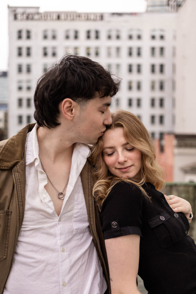 Editorial Couples Shoot Downtown Vancouver