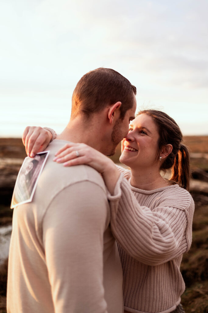 Richmond, BC golden hour maternity session