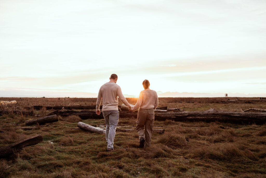 Richmond, BC golden hour maternity session