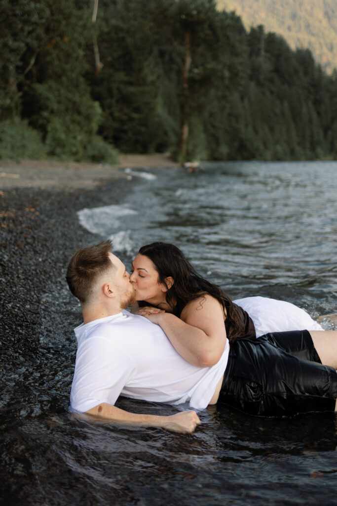 Cultus Lake Golden Hour Photoshoot in Chilliwack BC
